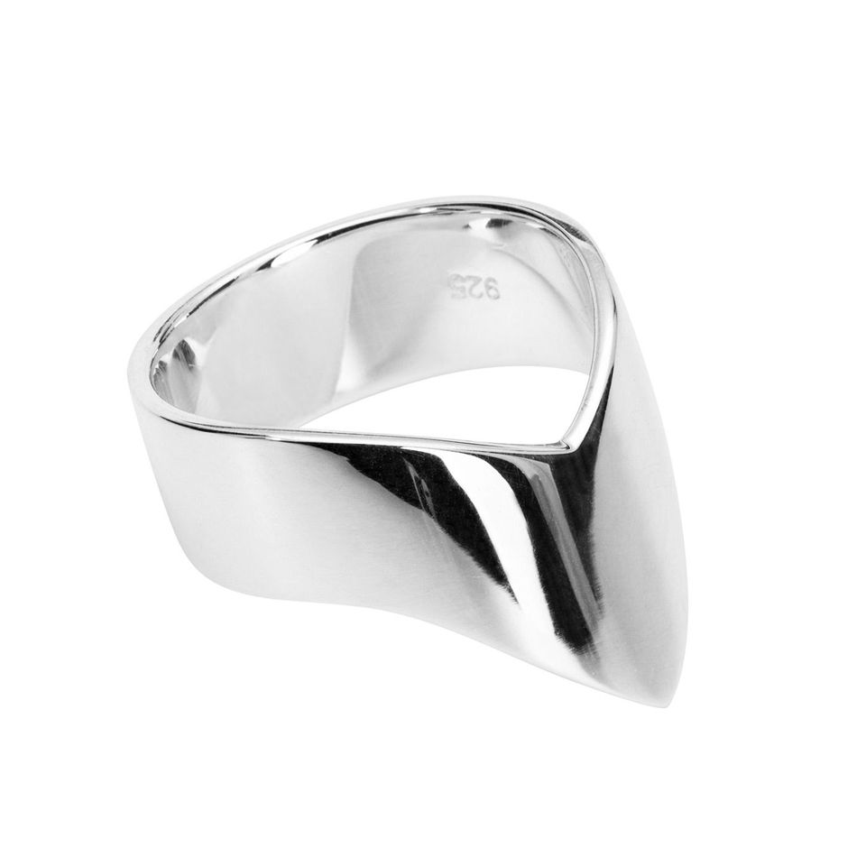 V-formad ring i äkta silver, 19.0