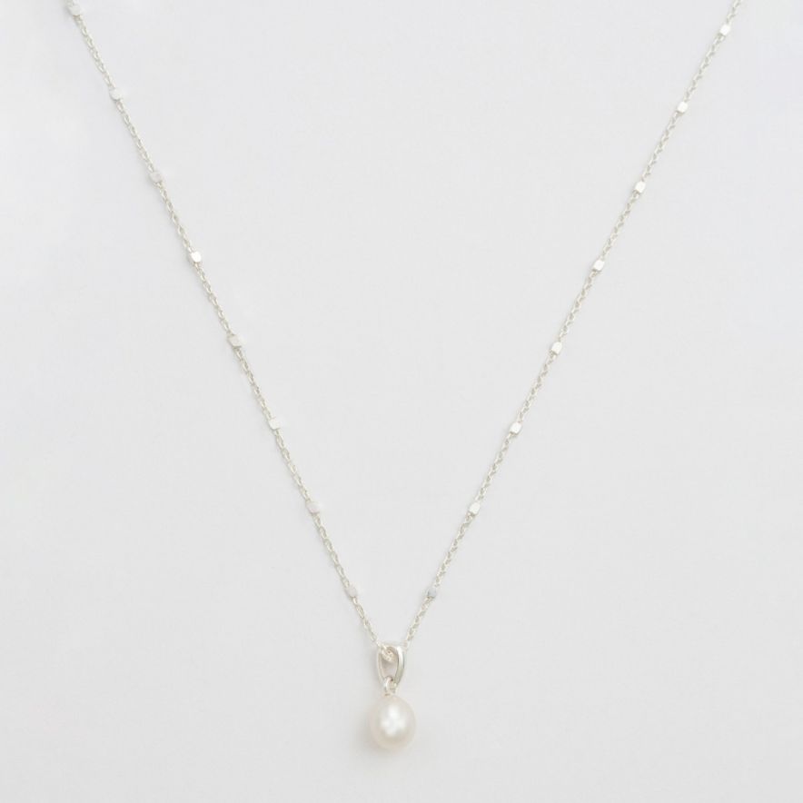 Halsband Treasure Single Pearl Silver