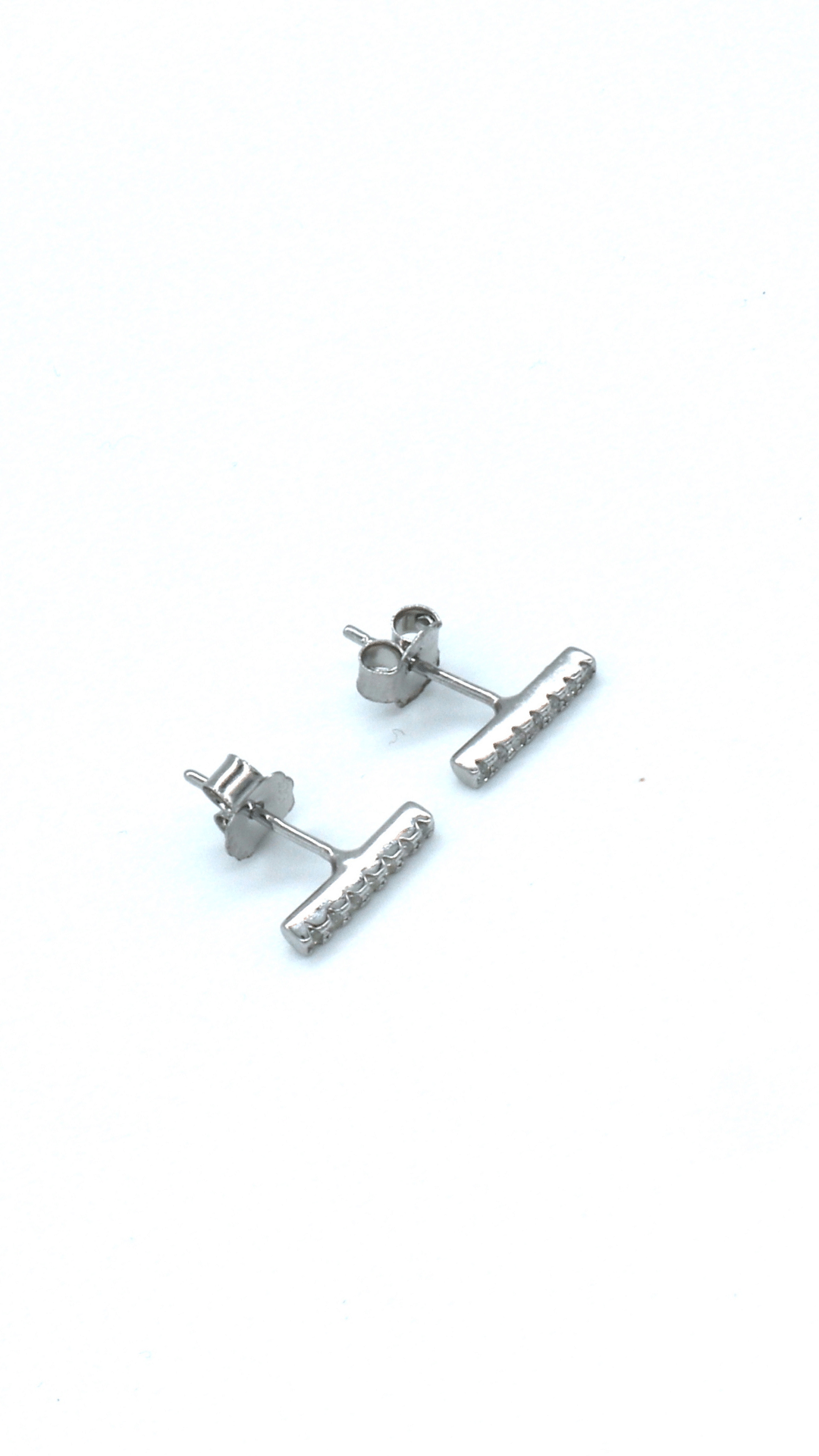 STUDS ÖRHÄNGEN SILVER | HILDA